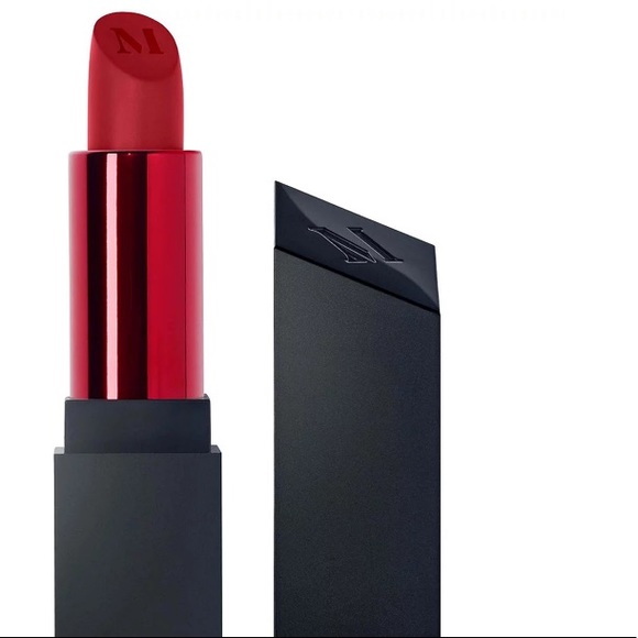 🦋5/$25 Morphe
Mega Matte Lipstick Dominate New